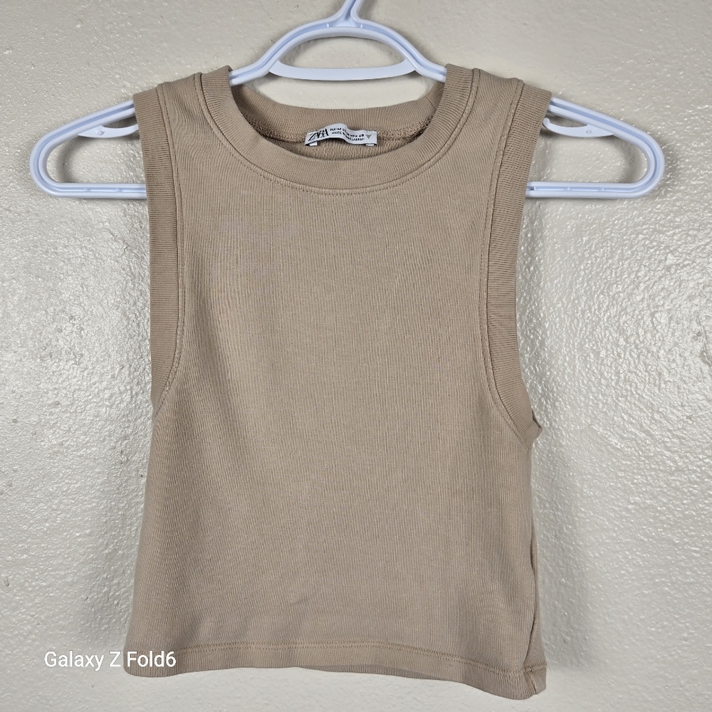 Zara Ribbed Crop Tank Top Beige Neutral Sleeveless Stretch Cotton Women’s M